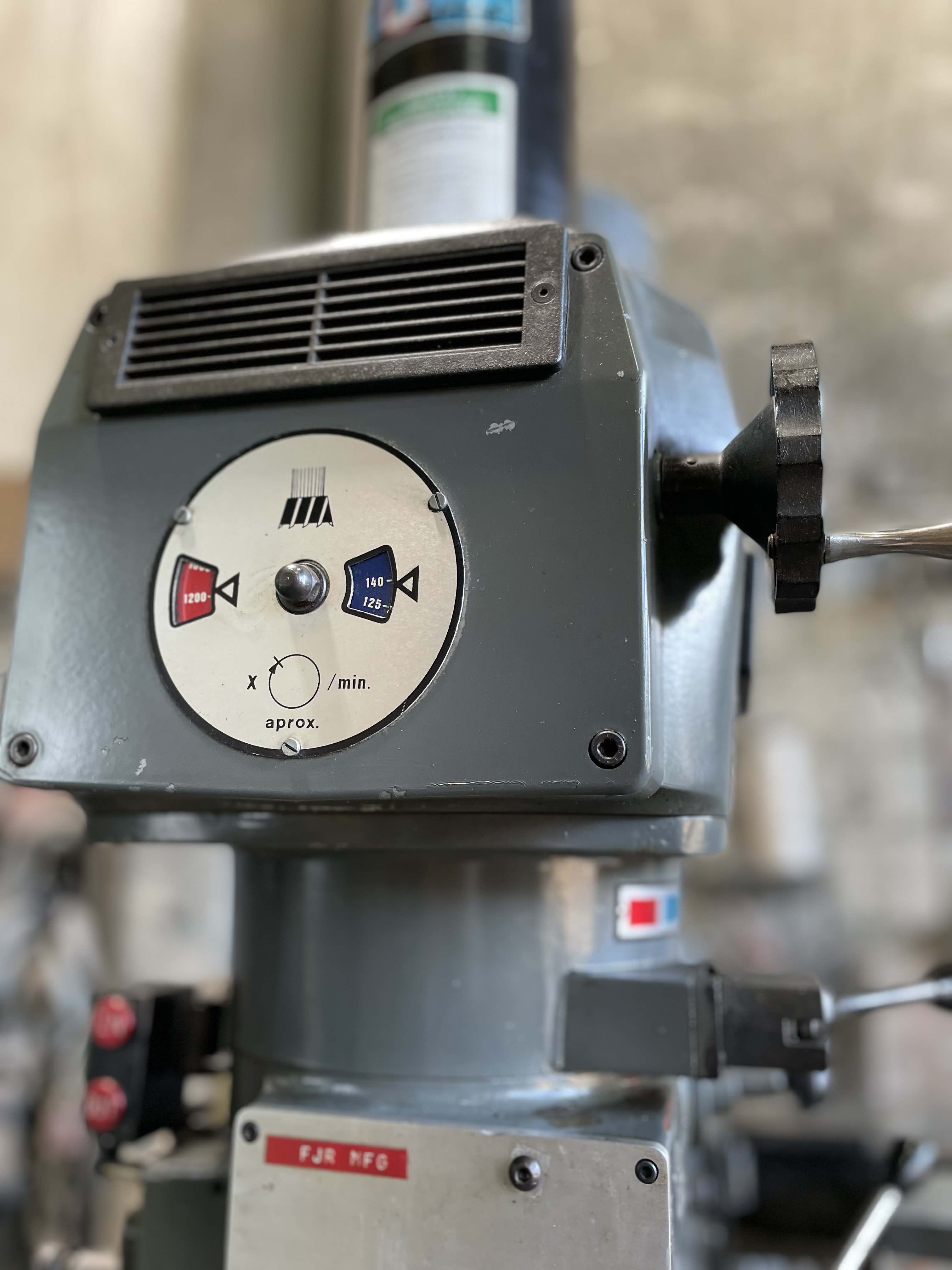 Republic Lagun FTV-2S  Vertical Mill